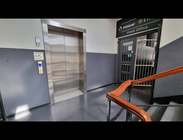 450M² BUSINESS TO LET IN WOODSTOCK